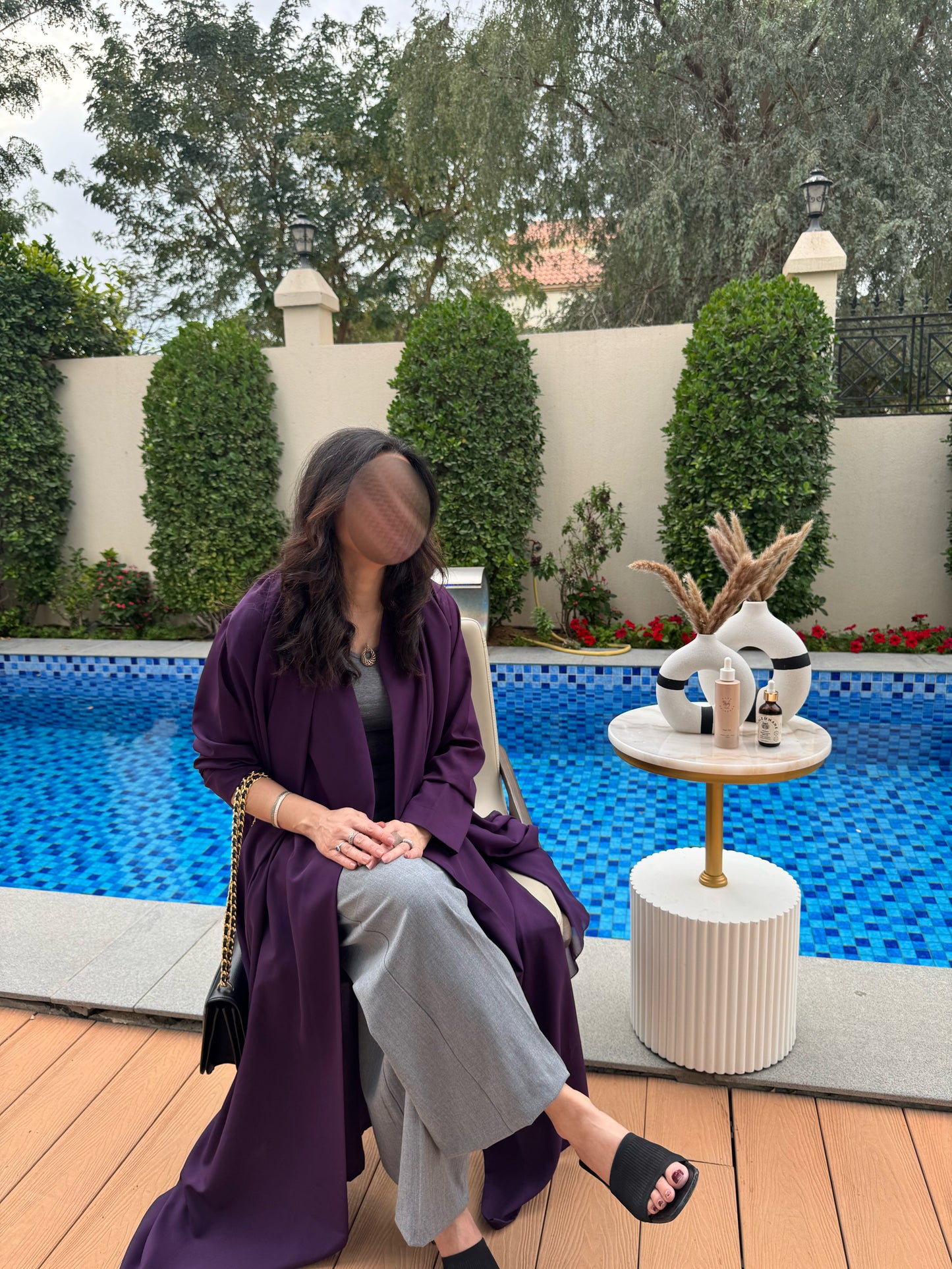 Chic abaya (crepe material)