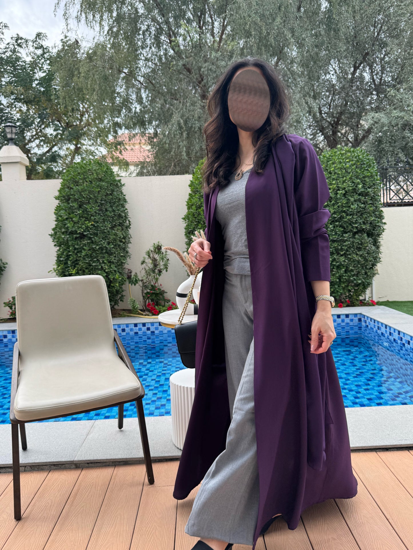 Chic abaya  (crepe material)