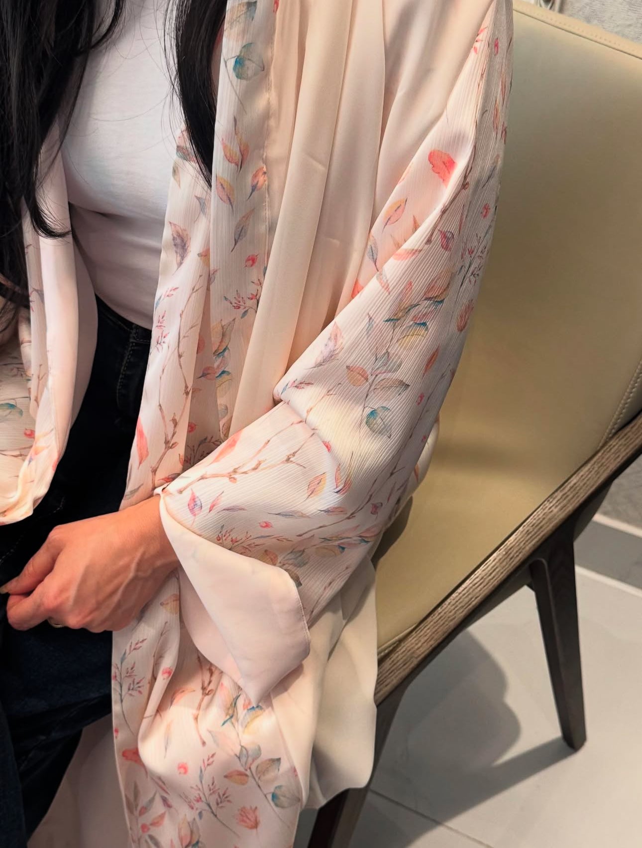 Flora crème abaya